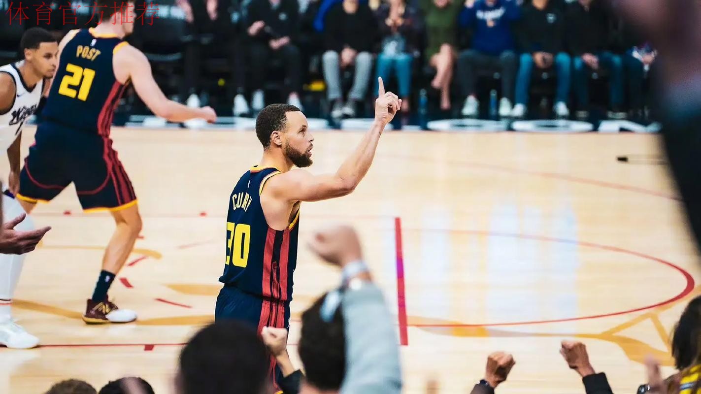 回暖！杰克逊次节连中2记三分，此前近5场比赛三分13中0